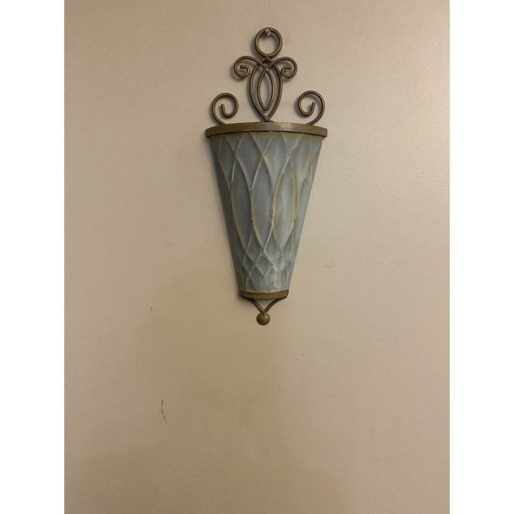 Southern Living at Home SLAH Metal Flower Market Door Bucket Pocket